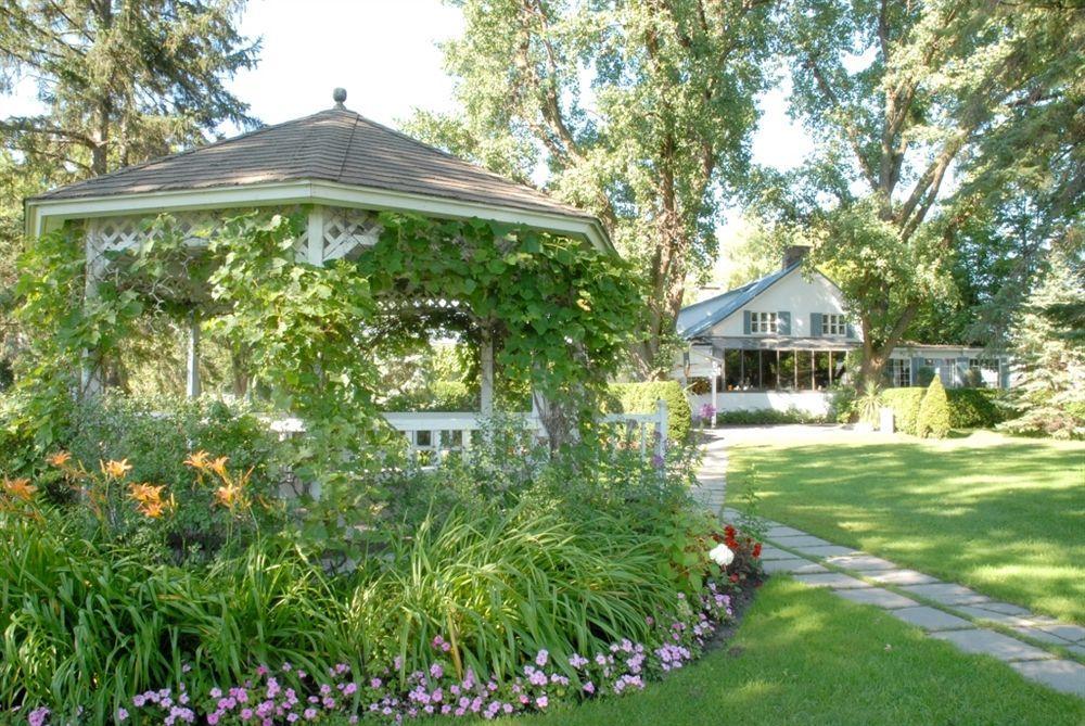 Auberge Handfield Et Spa Saint-Marc-sur-Richelieu Екстериор снимка